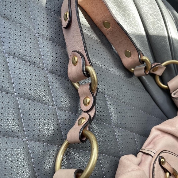 Juicy Couture Pink Shoulder Bag with Gold Accents - Picture 4 of 5